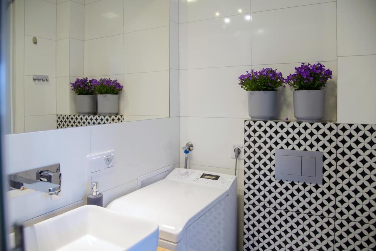46 négyzetméteres, 3 hálószobás Apartman 1 fürdőszobával Long Gardens területén Gdańsk Kültér fotó